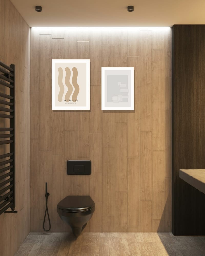 Posterwand in een toilet